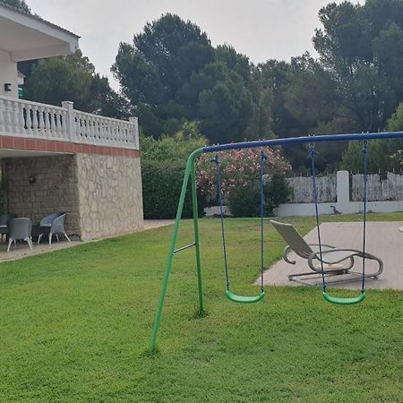 Villa Privada La Pedrereta Салоу Екстериор снимка