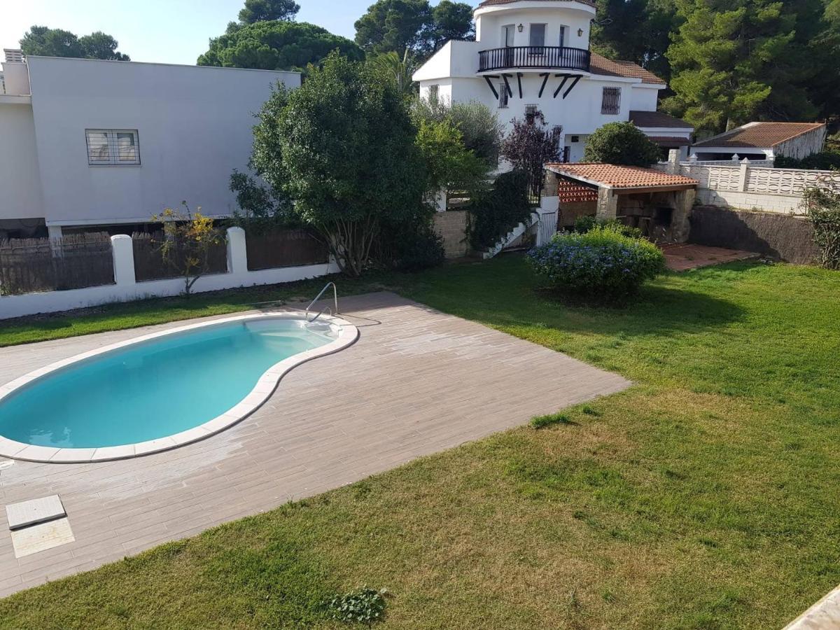 Villa Privada La Pedrereta Салоу Екстериор снимка