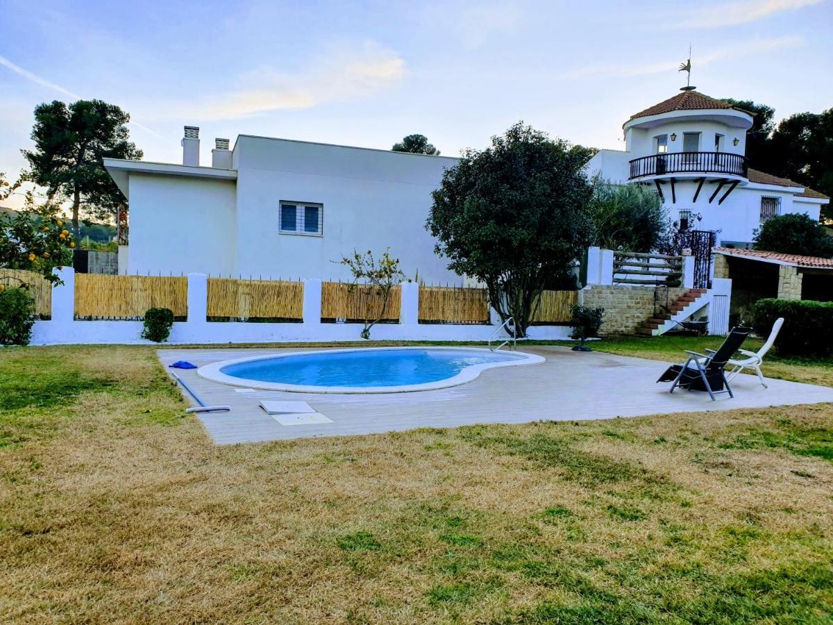 Villa Privada La Pedrereta Салоу Екстериор снимка